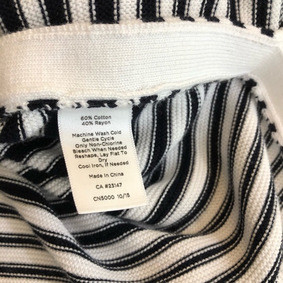 Talbots Sweater Lightweight Nautical Navy White Stripe Petite M EUC Long sleeve - Picture 10 of 10